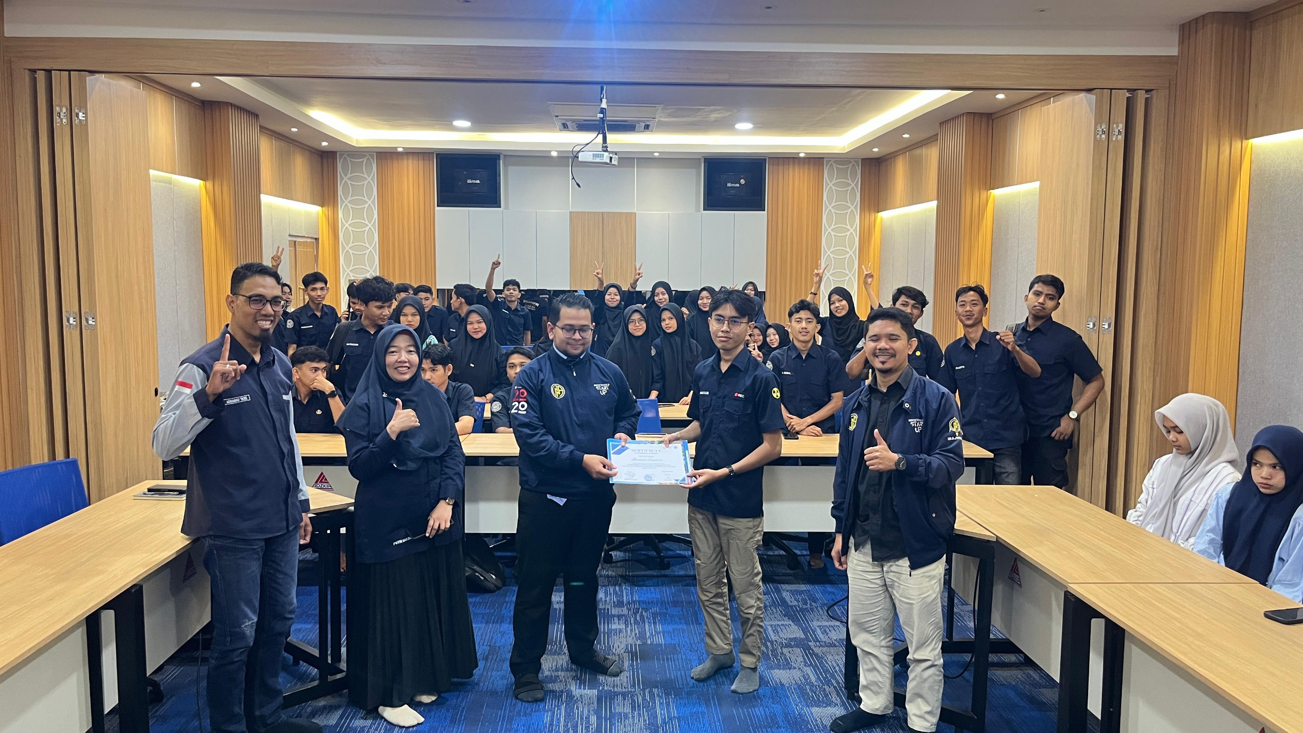 Universitas Adzkia melalui Prodi Informatika Jalin Kerja Sama dengan INATECHNO dan Gelar Seminar Keilmuan tentang Artificial Intelligence